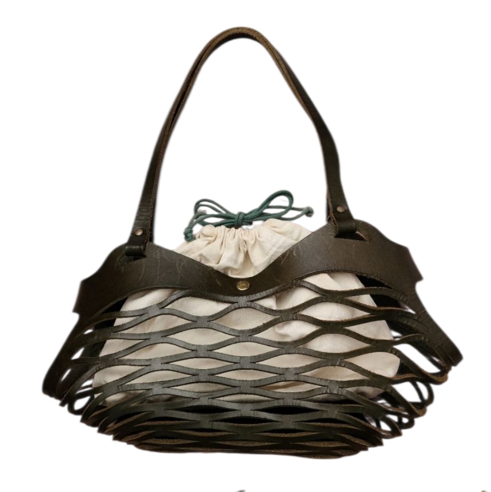 Kissora Himeji leather net shoulder purse